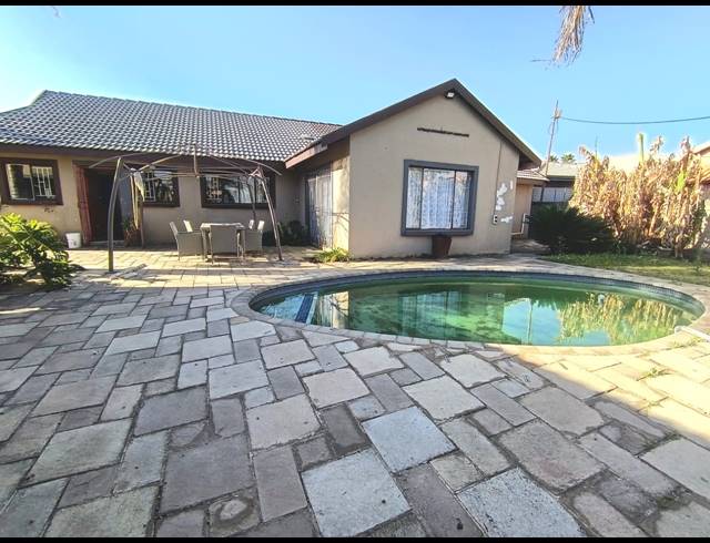4 BEDROOM FREESTANDING FOR SALE IN SUNAIR PARK